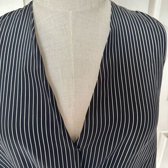 Rag and Bone Victor sleeveless silk blouse - Picture 13 of 14